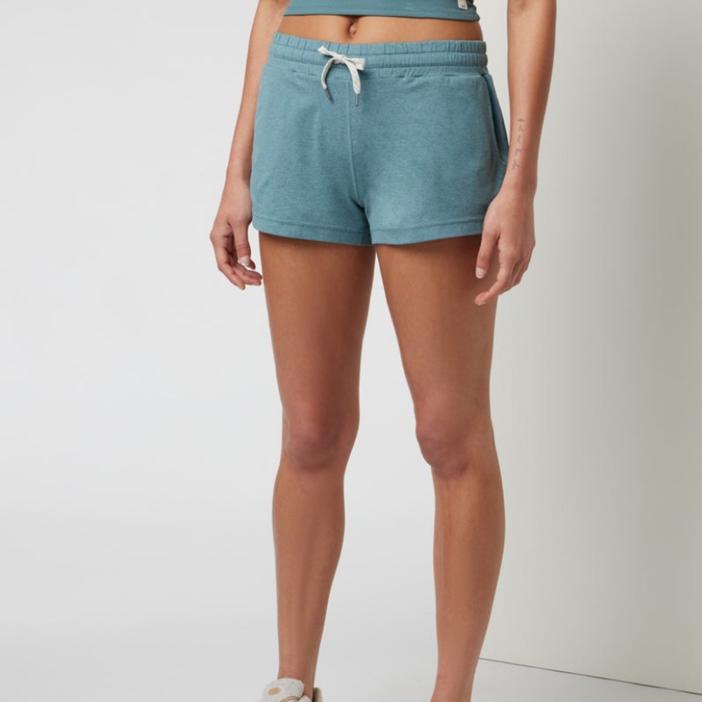 🆕 VUORI Halo Performance Shorts, Iron Heather • Size Medium - Picture 9 of 13